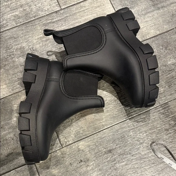 Jeffrey Campbell Black Ankle Booties - Picture 4 of 6